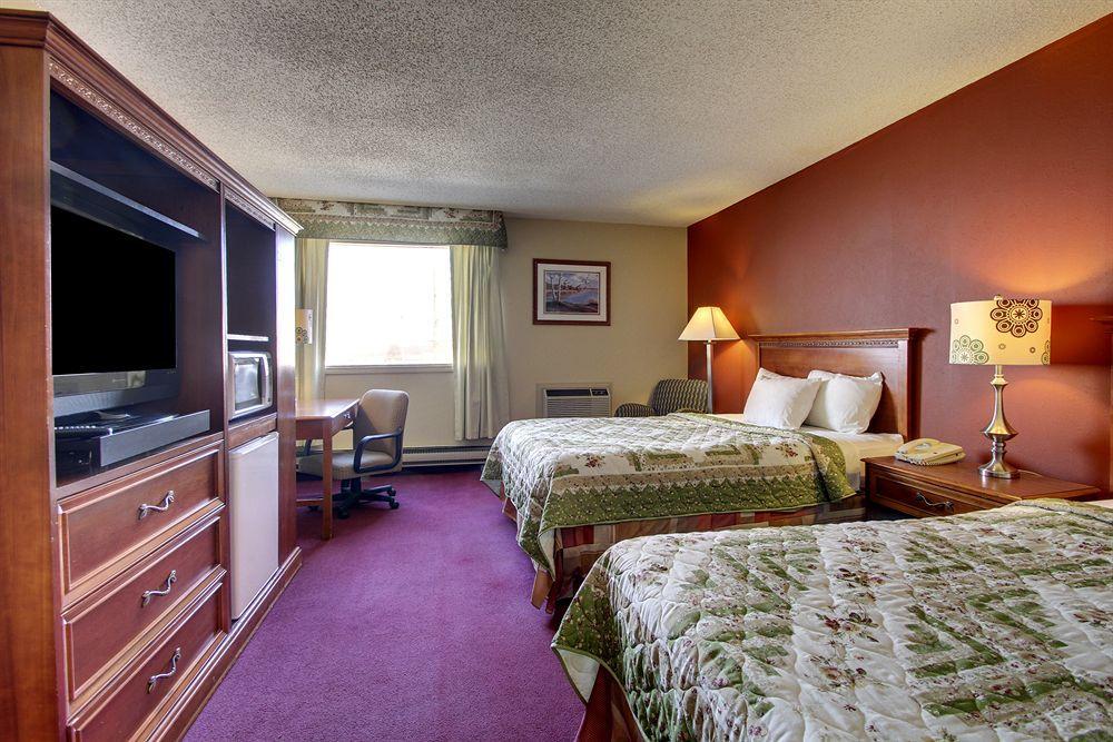 Eagle'S Nest Hotel & Conference Center Quincy Buitenkant foto